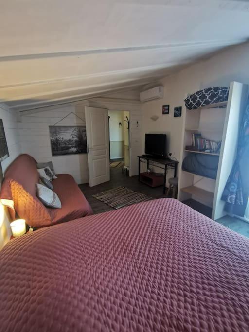 Malemort-du-Comtat Entre Ventoux Et Luberon, Appartement Dans Maison. מראה חיצוני תמונה
