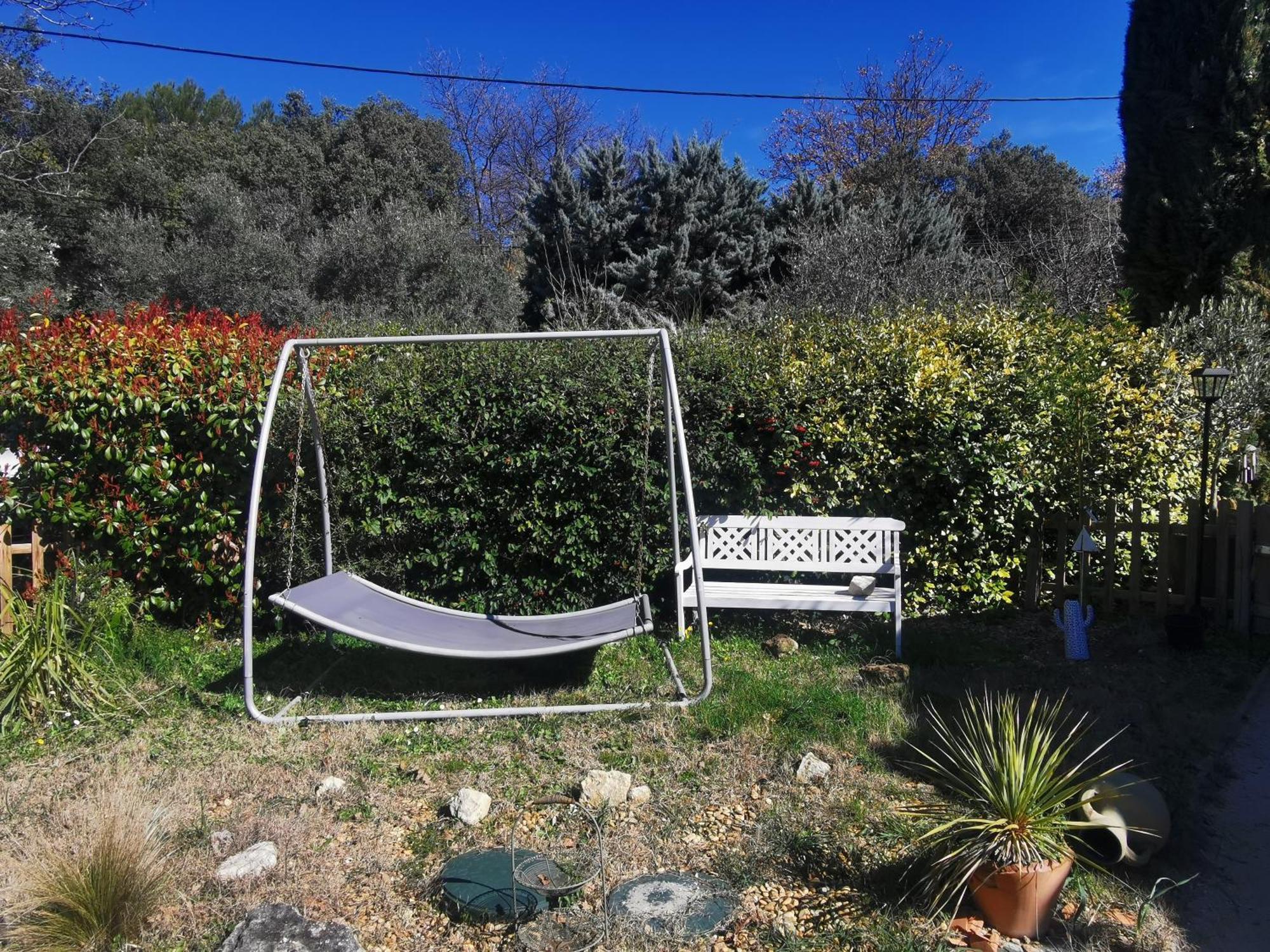 Malemort-du-Comtat Entre Ventoux Et Luberon, Appartement Dans Maison. מראה חיצוני תמונה